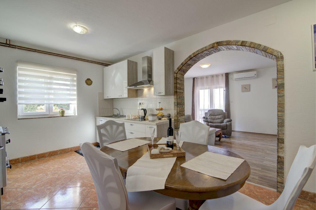 Apartment Senia Senj  Buitenkant foto